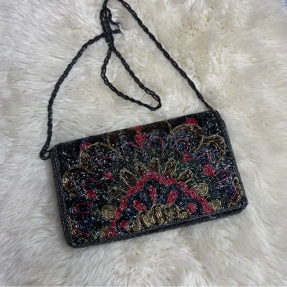 Vintage art deco style sparkling beaded formal purse/clutch - Picture 16 of 16